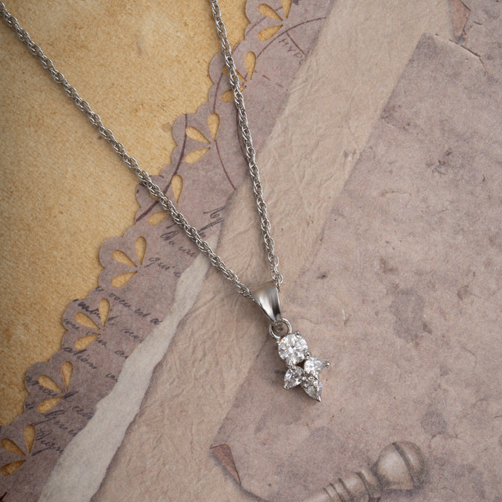 Avira Spark Chain Pendant