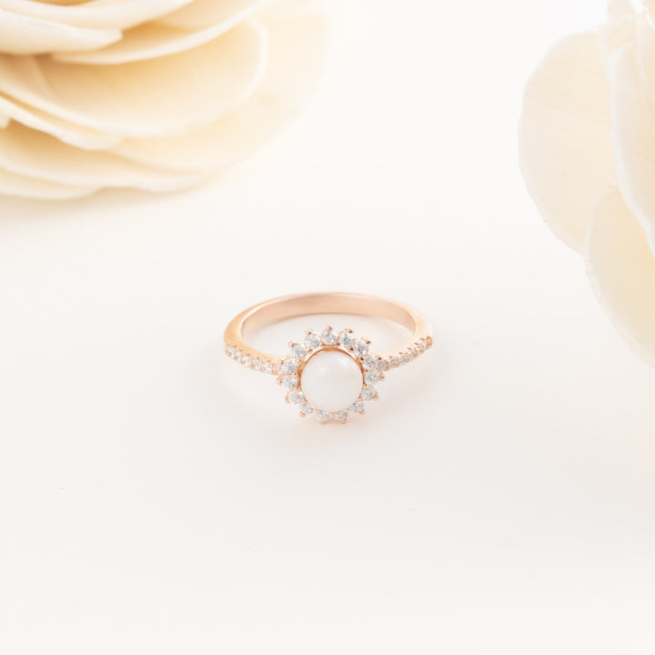 Dreamy Pearl Ring