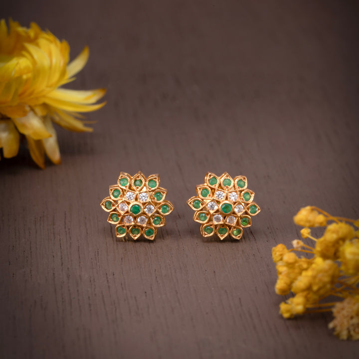 Vaidurya Pushp Studs