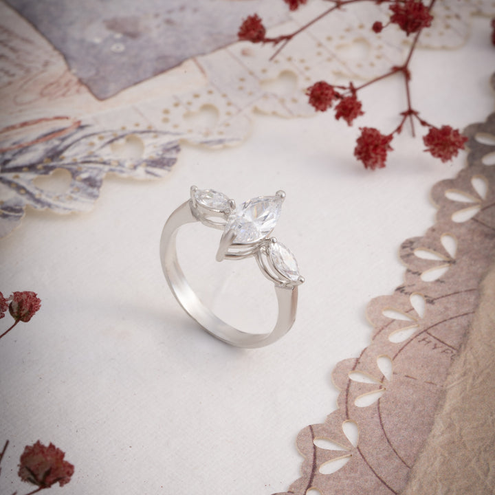Ice Sparkle Ring