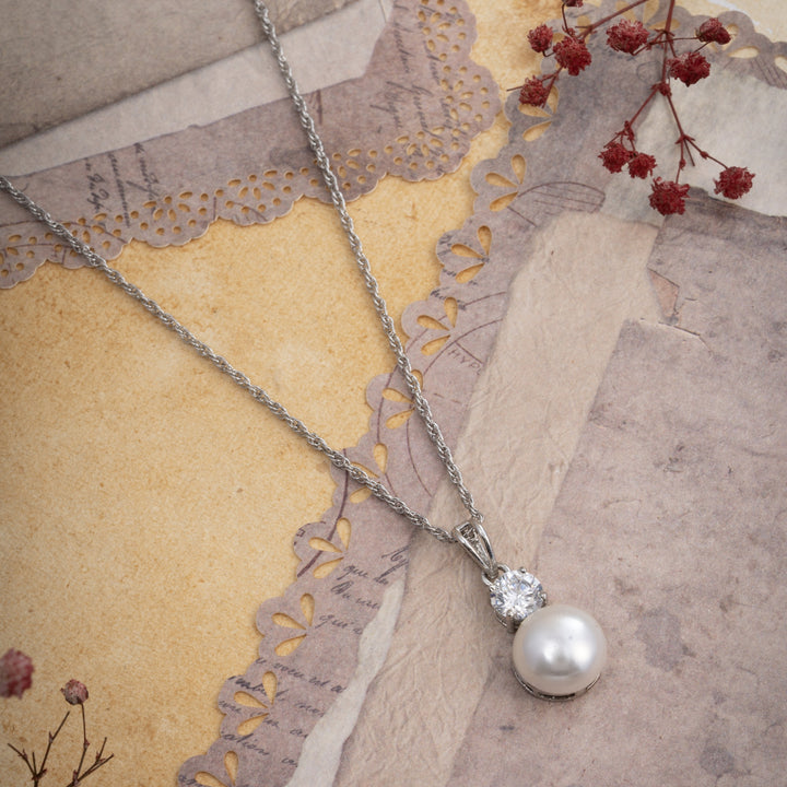 Moon-Light Chain Pendant