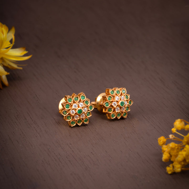 Vaidurya Pushp Studs