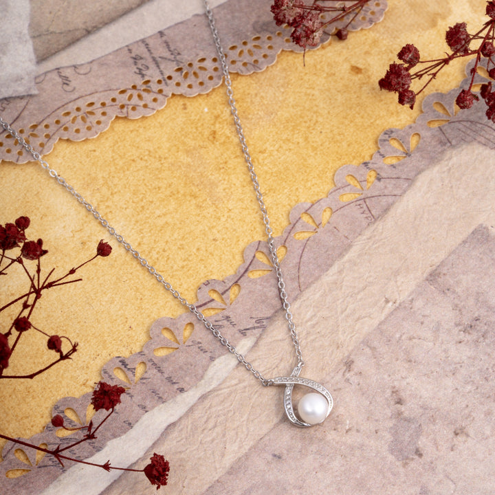 Snow Spark Chain Pendant