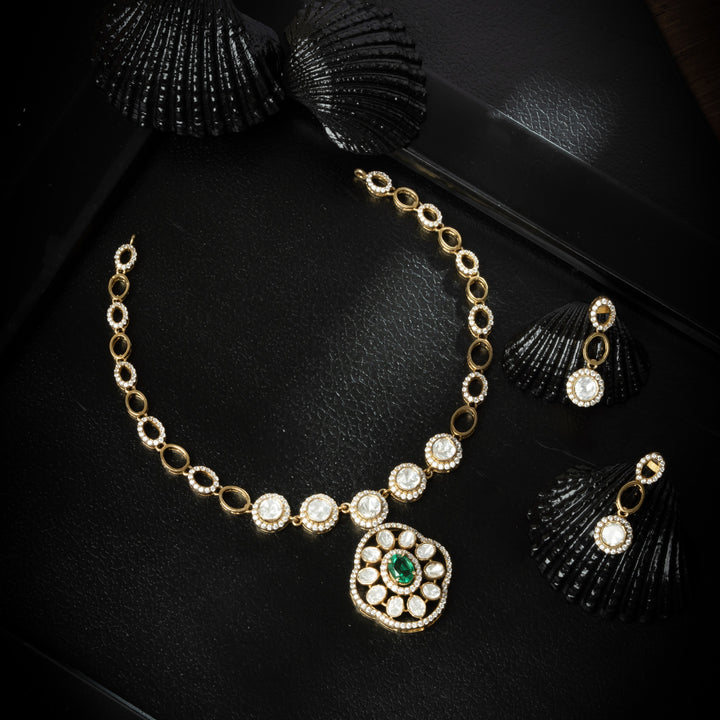 Emore Victorian Necklace Set