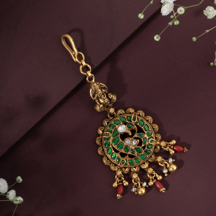 Vakratundika Maang Tikka