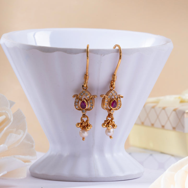 Maison Lotus Hangings