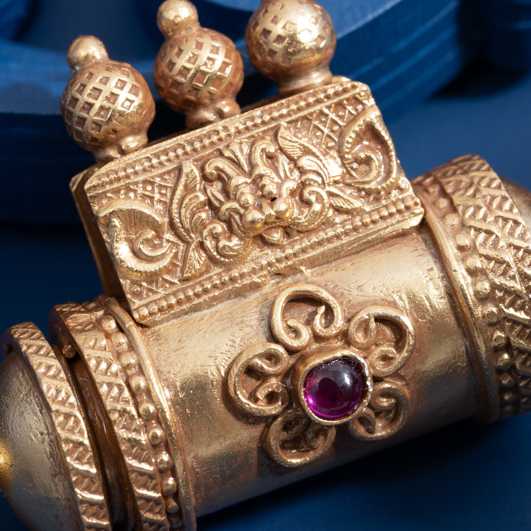 Flora Amulet Antique Pendant