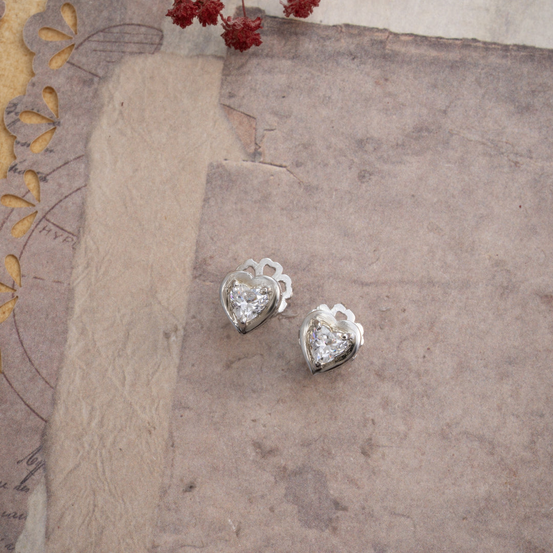 Velisia Heart Pendant Set