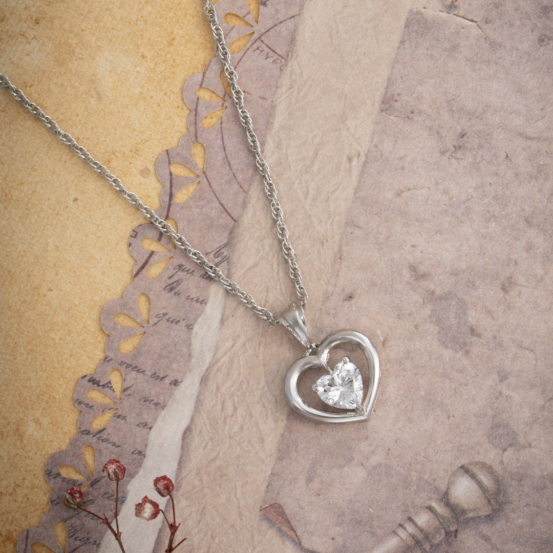 Velisia Heart Pendant Set