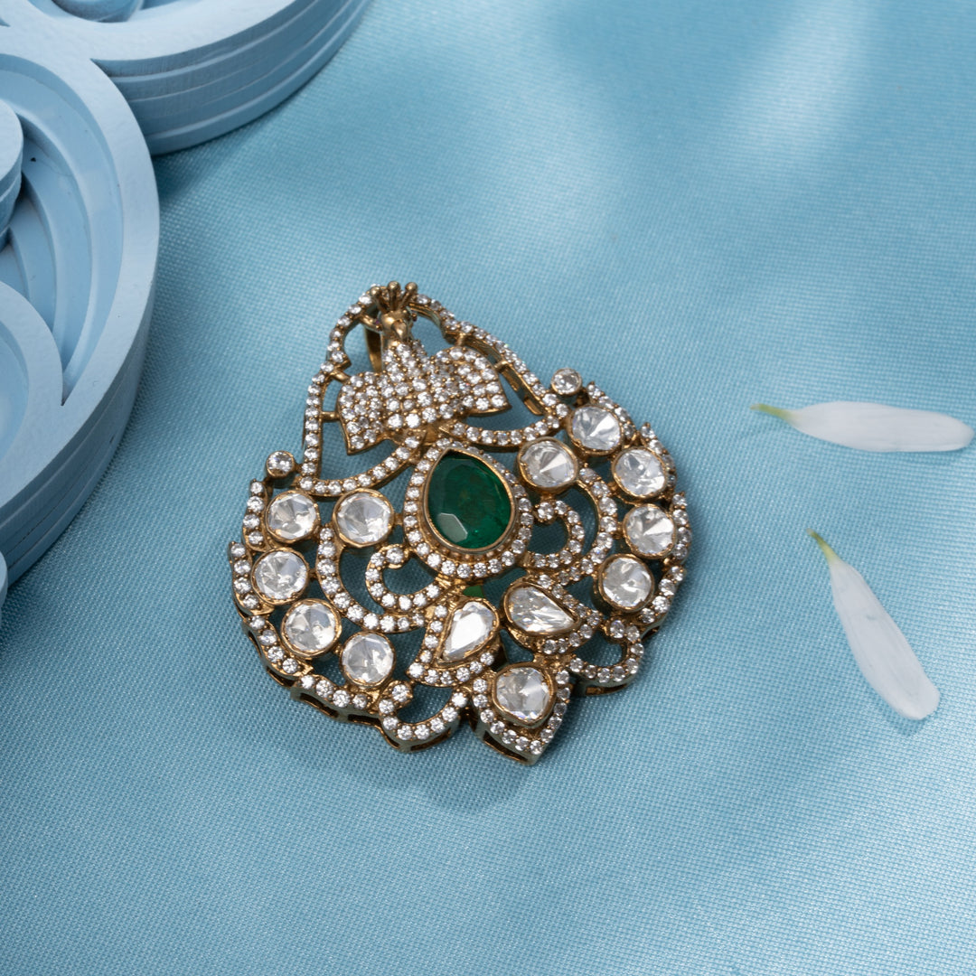 Plumes Victorian Pendant