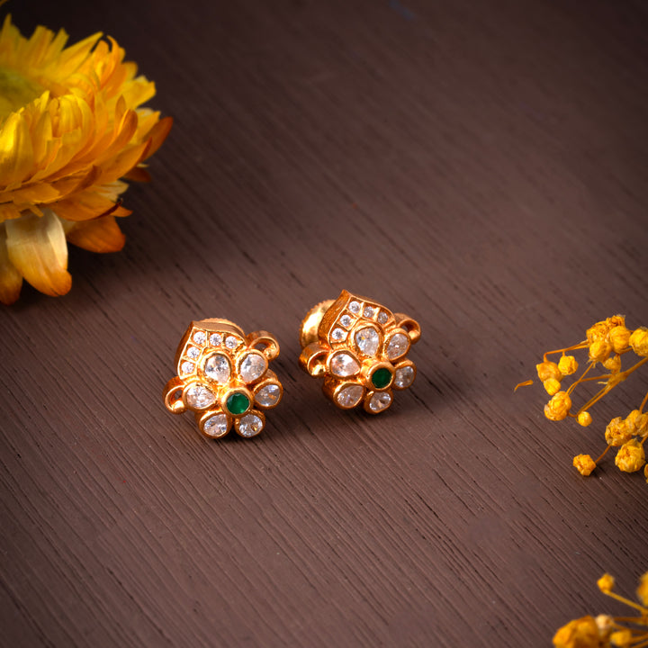 Aurora Leaflets Studs