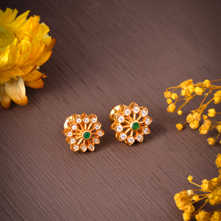 Bloovia Stud Earrings
