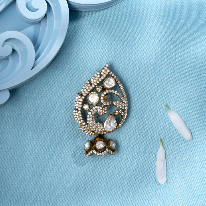 Pluma's Victorian Pendant