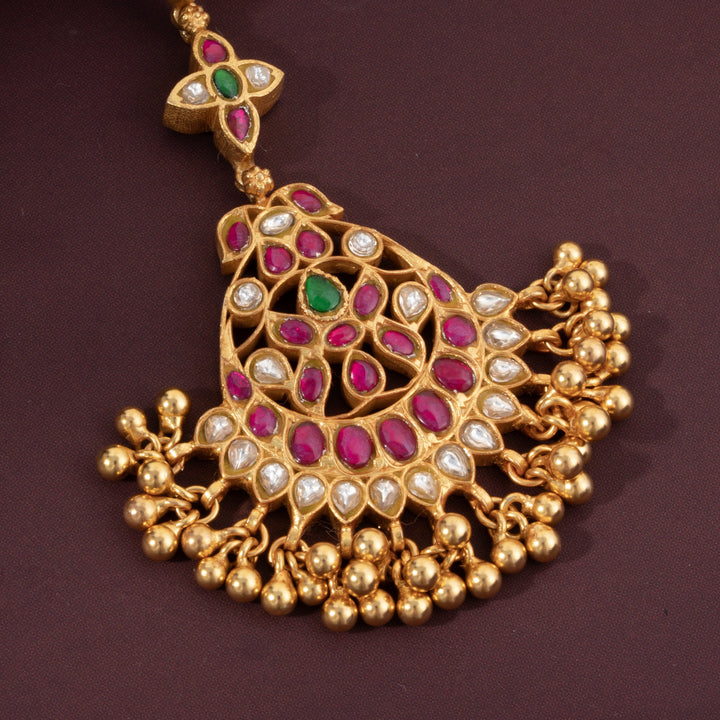 Mrinalika Maang Tikka