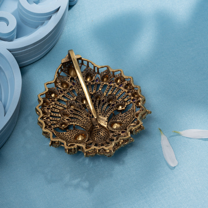 Feather Flow Victorian Pendant