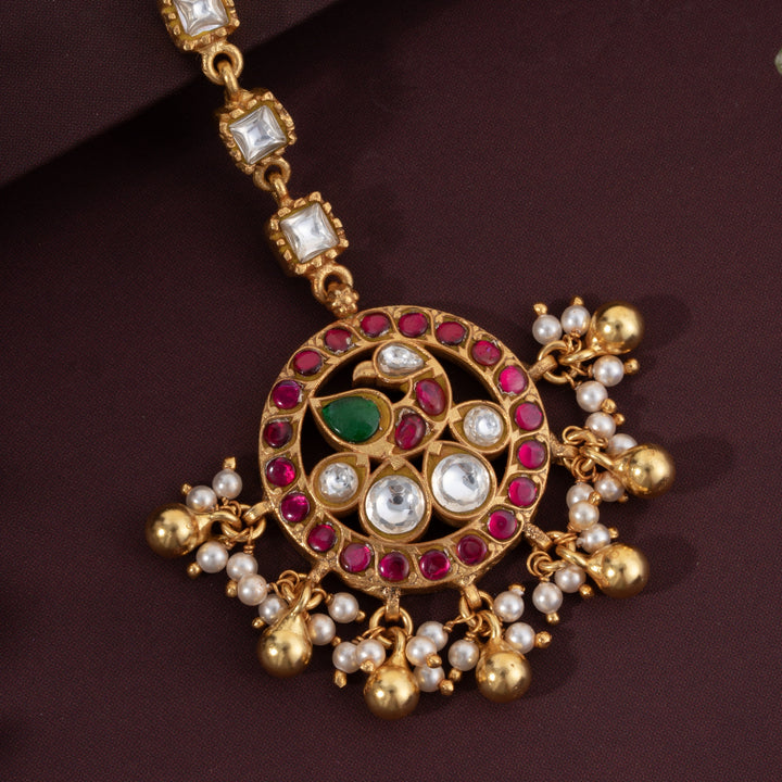 Prithvi Plume Maang Tikka