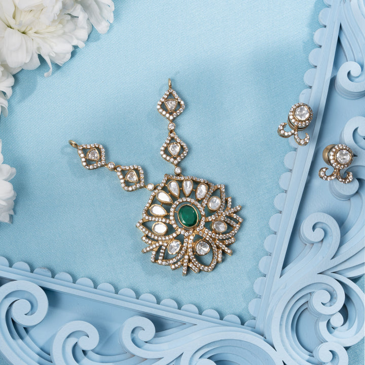 Oval-Gardenia Victorian Pendant Set