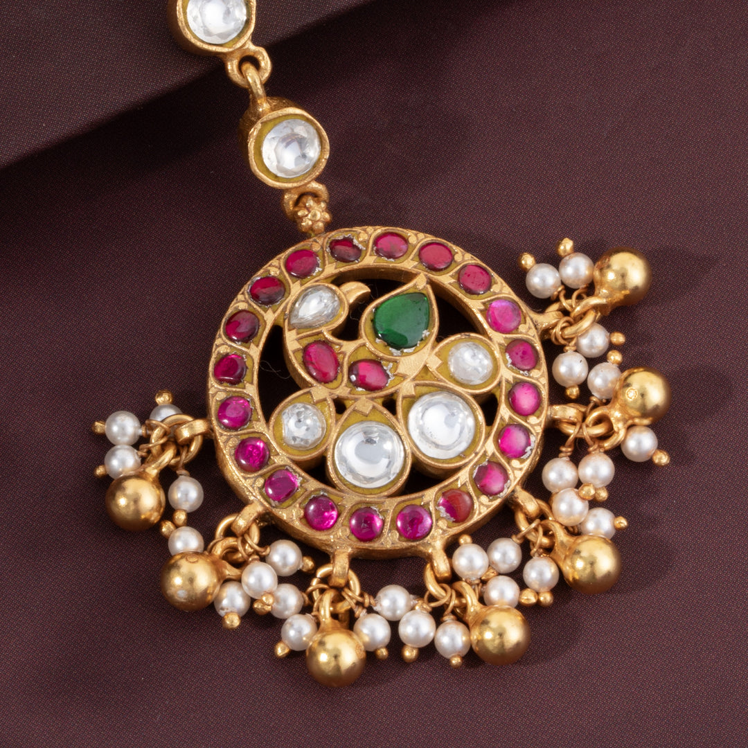 Kundan Of Mayura Maang Tikka