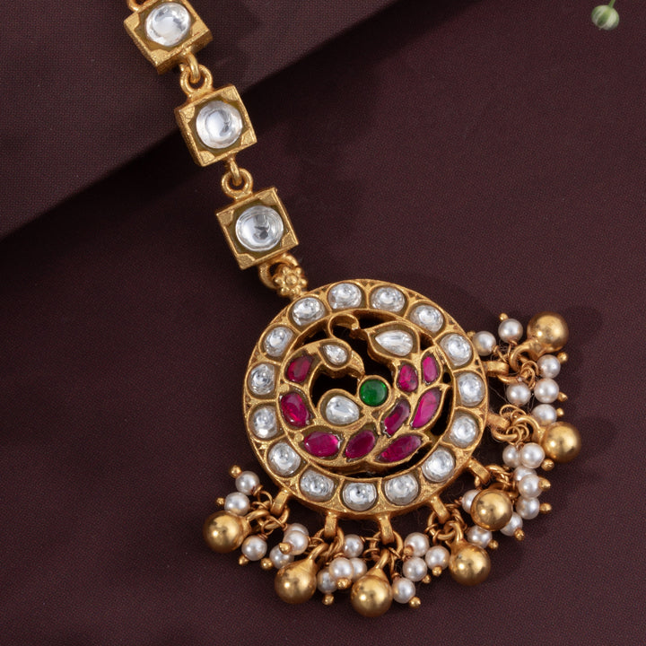 Pavani Mora Maang Tikka