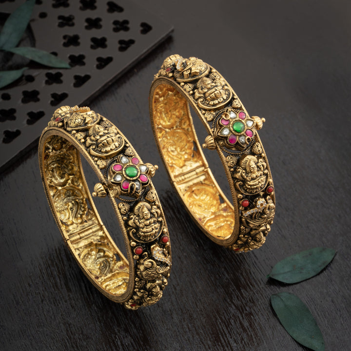 Arohalakshmi Nakshi Bangles