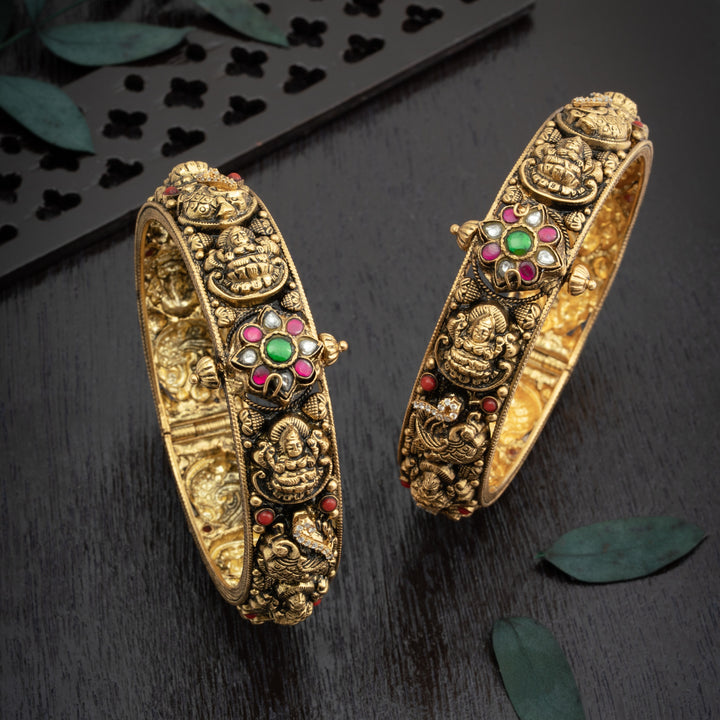 Arohalakshmi Nakshi Bangles
