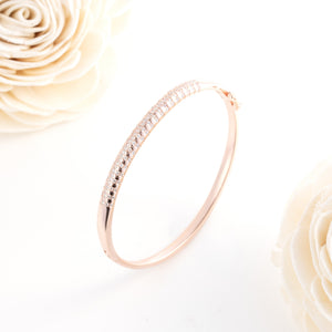 Dazzlyn Fine Kada