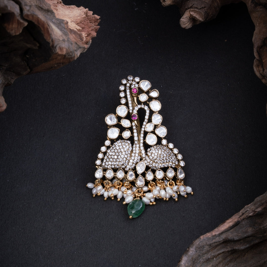 Prems’ Swan Pendant Set