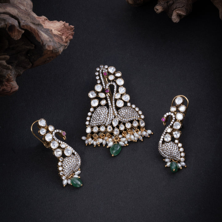 Prems’ Swan Pendant Set