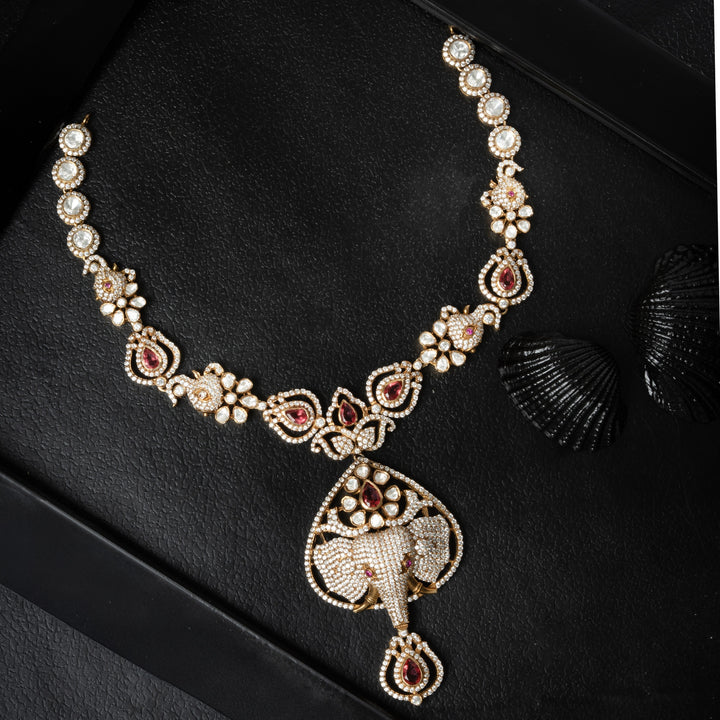 Esha Victorian Necklace Set
