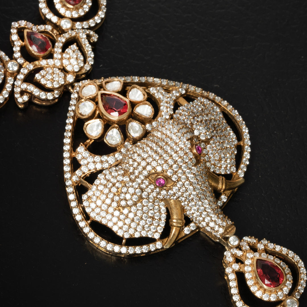 Esha Victorian Necklace Set