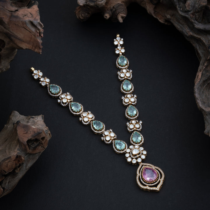 Quad Bloom Pearline Necklace