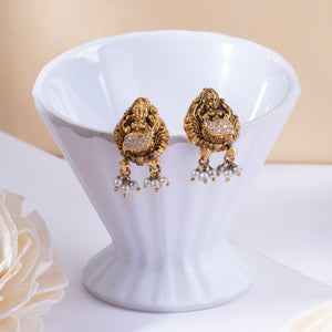 Arthapriya Stud Earrings