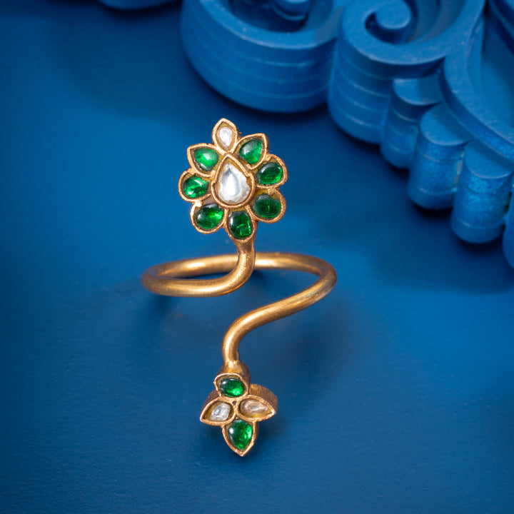 Pear-Phool Kundan Ring