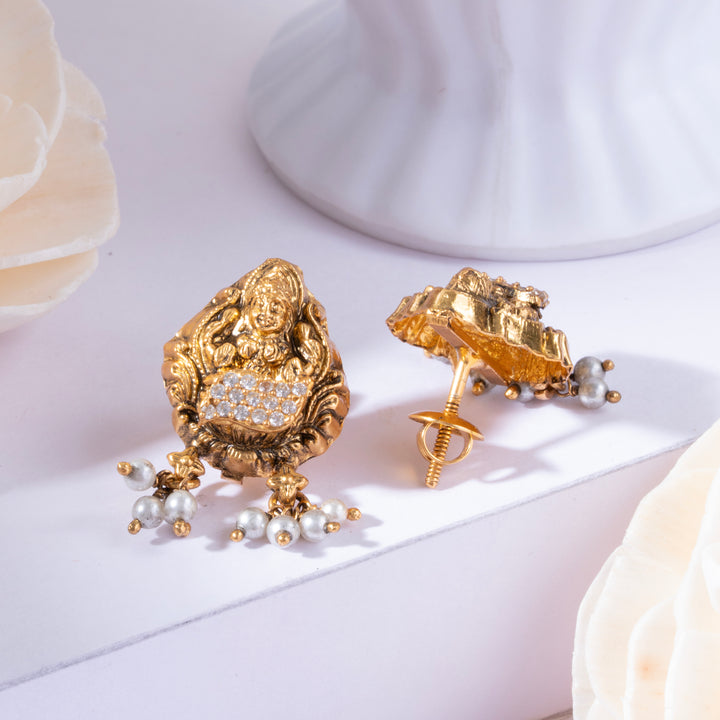 Arthapriya Stud Earrings