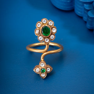 Zarin Petal Kundan Ring