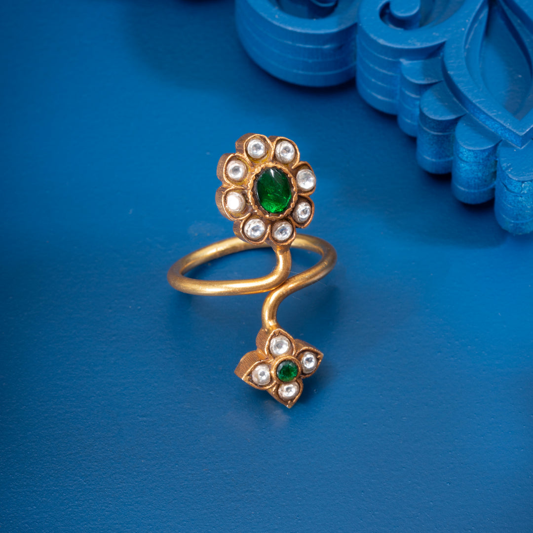 Zarin Petal Kundan Ring