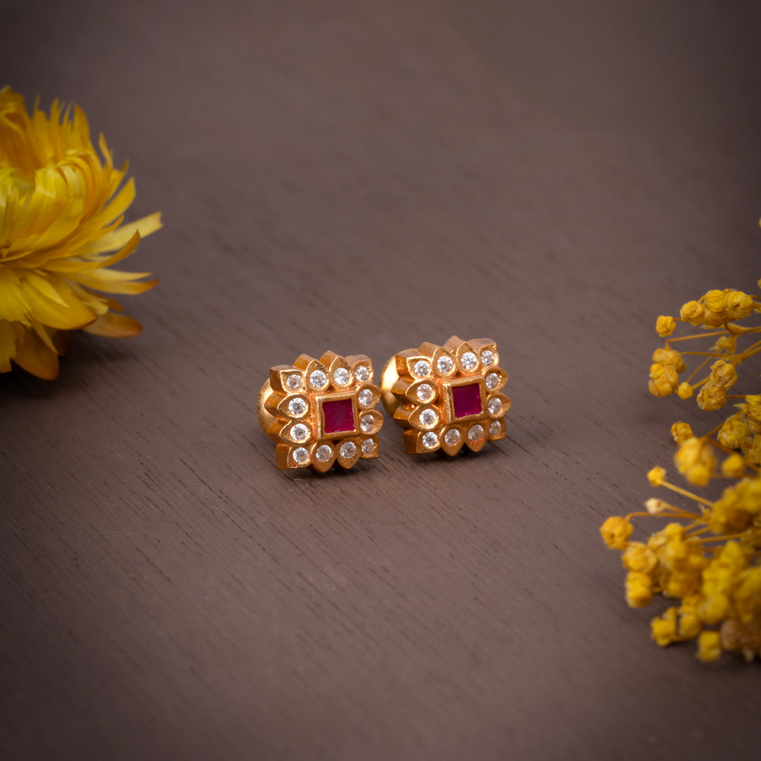 Roseglint Stud Earrings