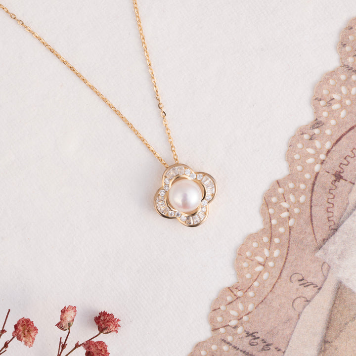 Pearl Grace Chain Pendant