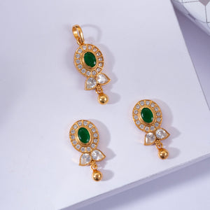 Emroval Pendant Set