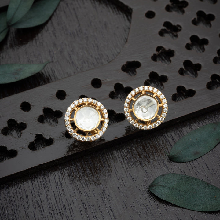 Cziramo Stud Earrings