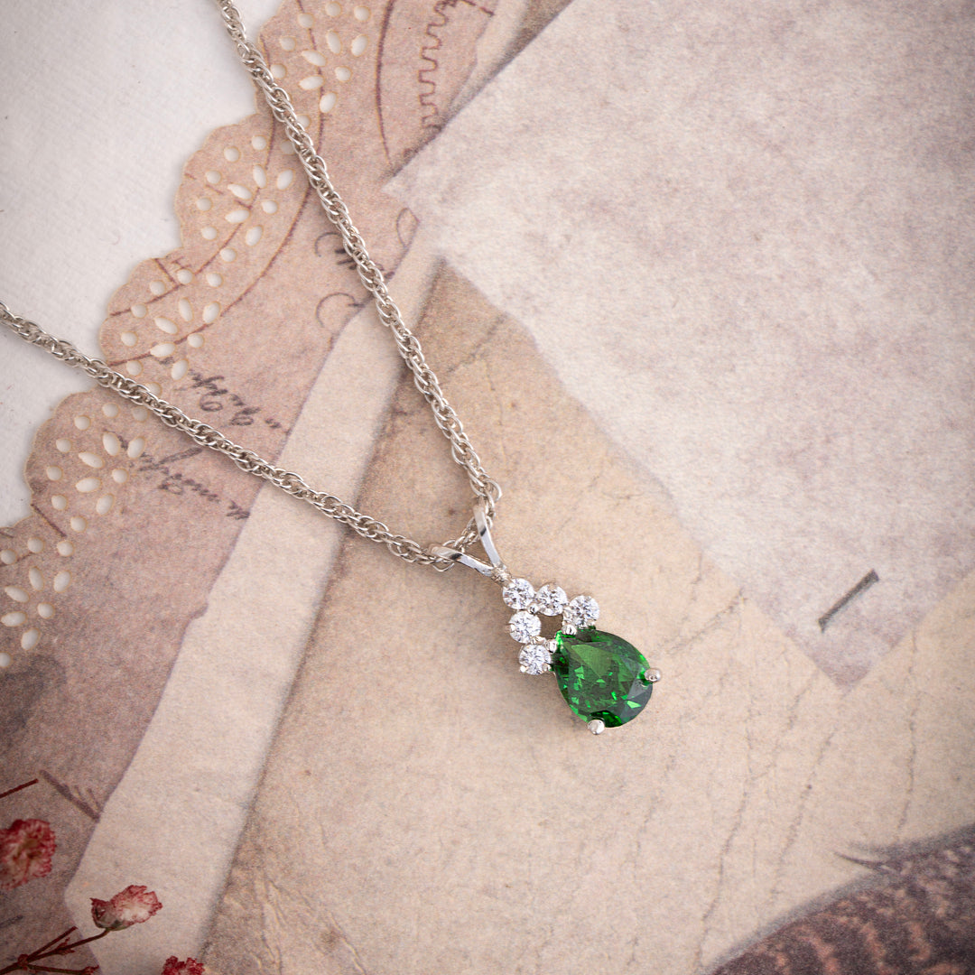 Spring Leaf Chain Pendant Set