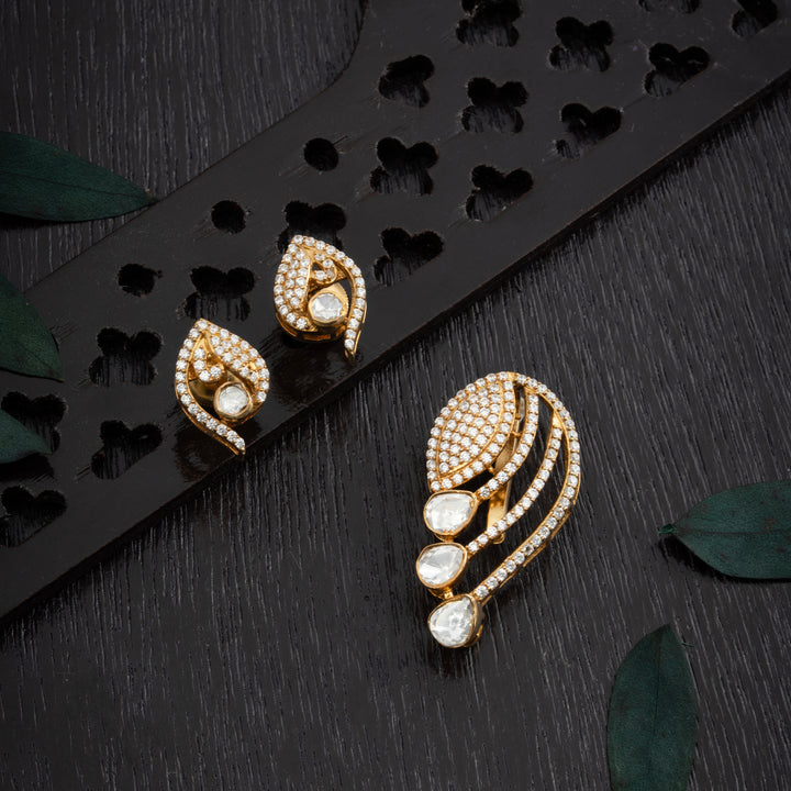 Perivine Victorian Pendant Set