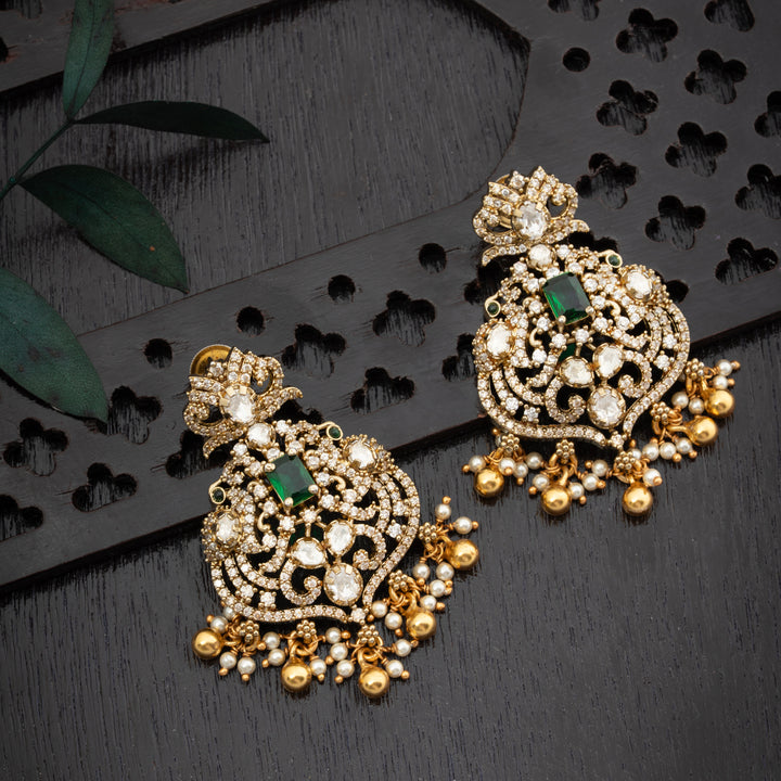 Pluva Victorian Danglers