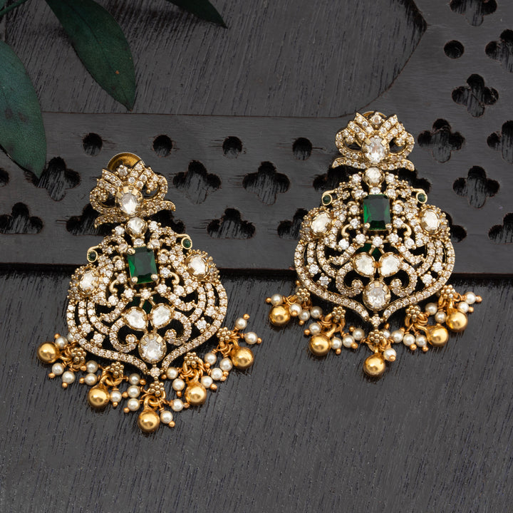 Pluva Victorian Danglers