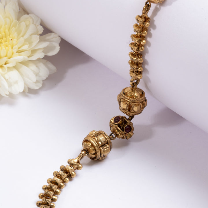 Aurvani Beaded Chain