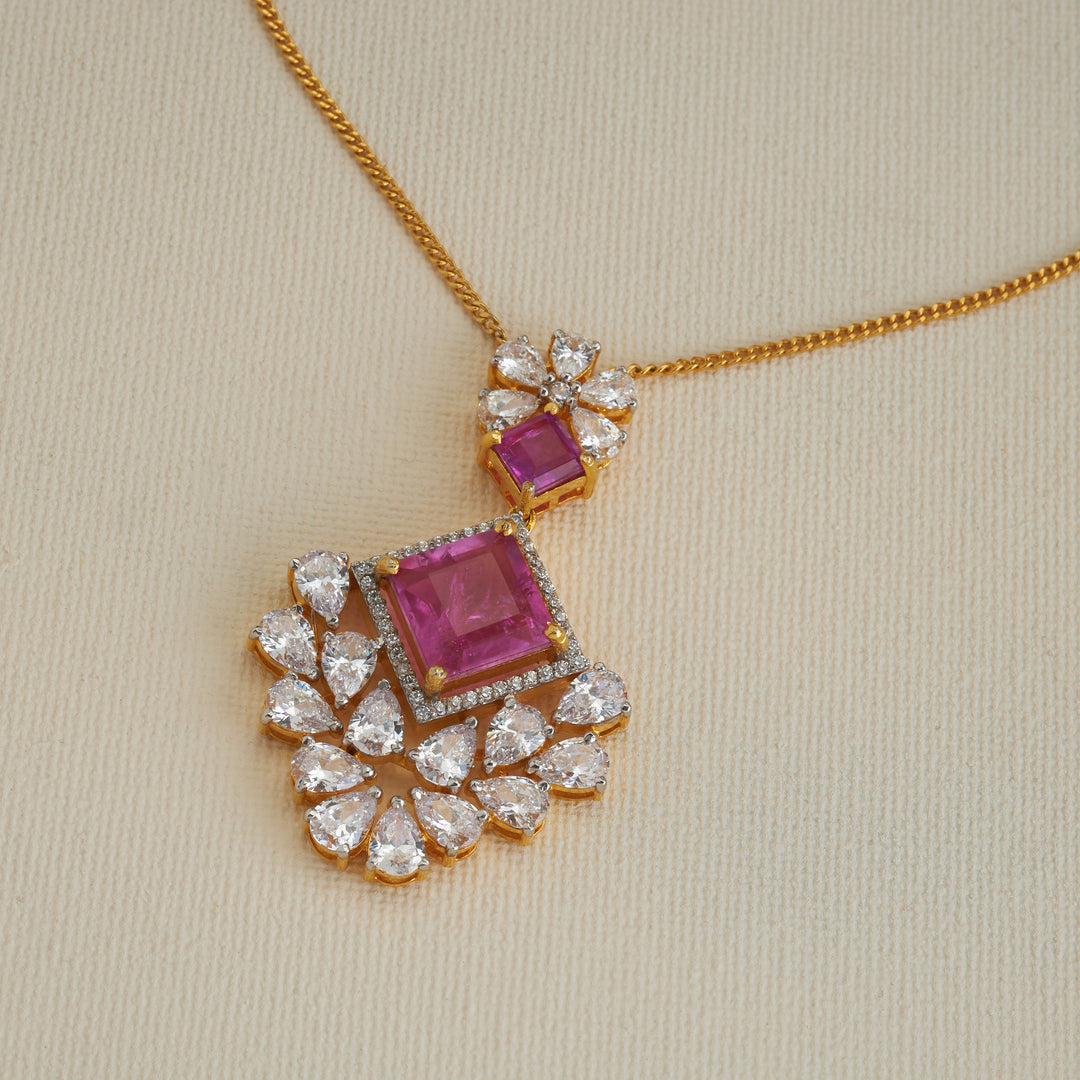 Fuchsia Gleam Chain Pendant Set
