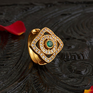 Ishwarya Emerald Ring