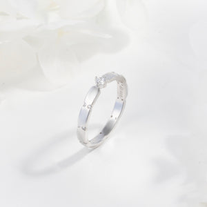 Crystora Ring