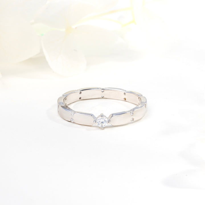 Crystora Ring