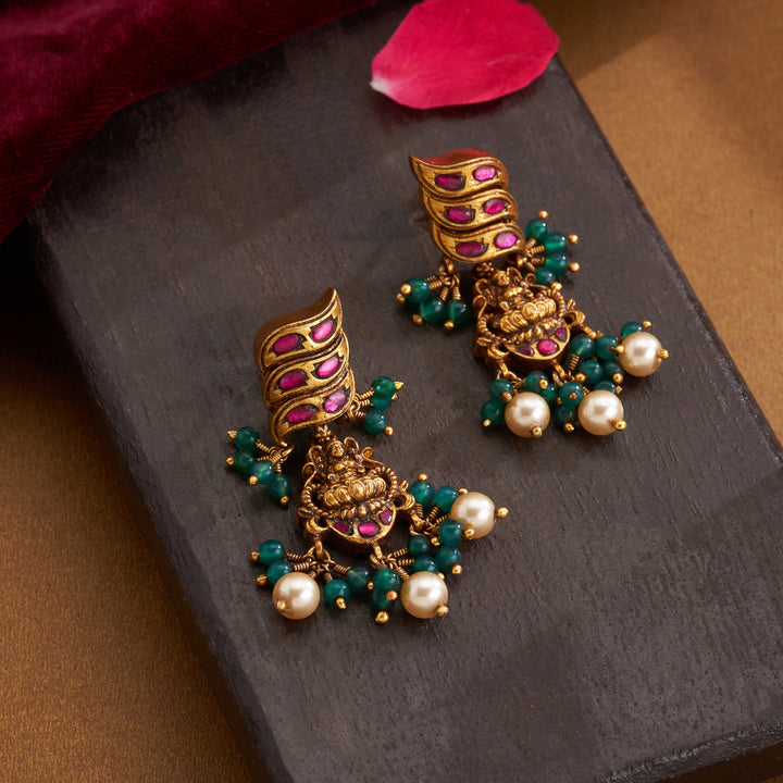 Kamala Priya Danglers